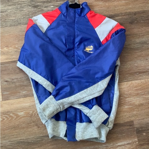 This the Performance jacket. - Picture 1 of 5